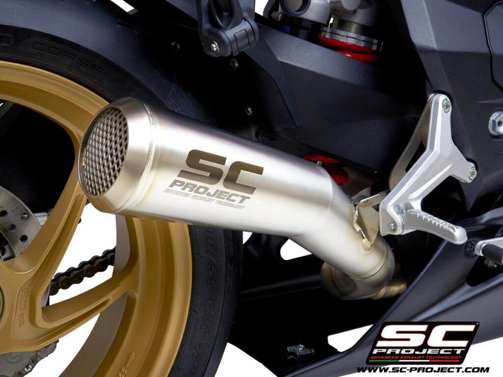 MV-Agusta_Superveloce-800_my2020_Conic70s_Acciaio_Dettaglio