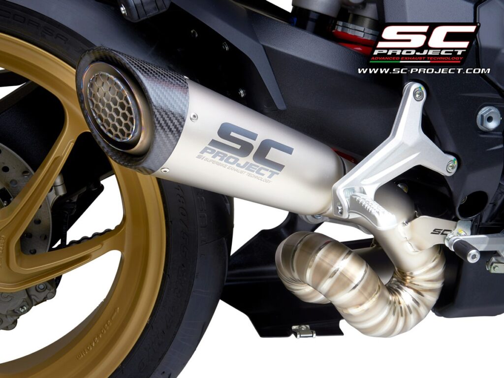 MV-Agusta_Superveloce-800_my2020_S1-Chiocciola_Titanio_Dettaglio-NO-Carena