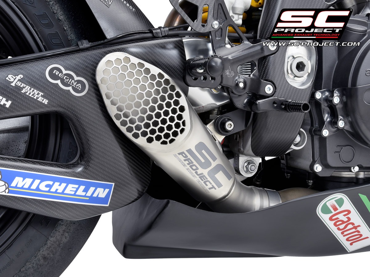 Aprilia_RSV4_my2021_Slip-On_RS-GP_ReplicaMotoGP_Dettaglio.jpg