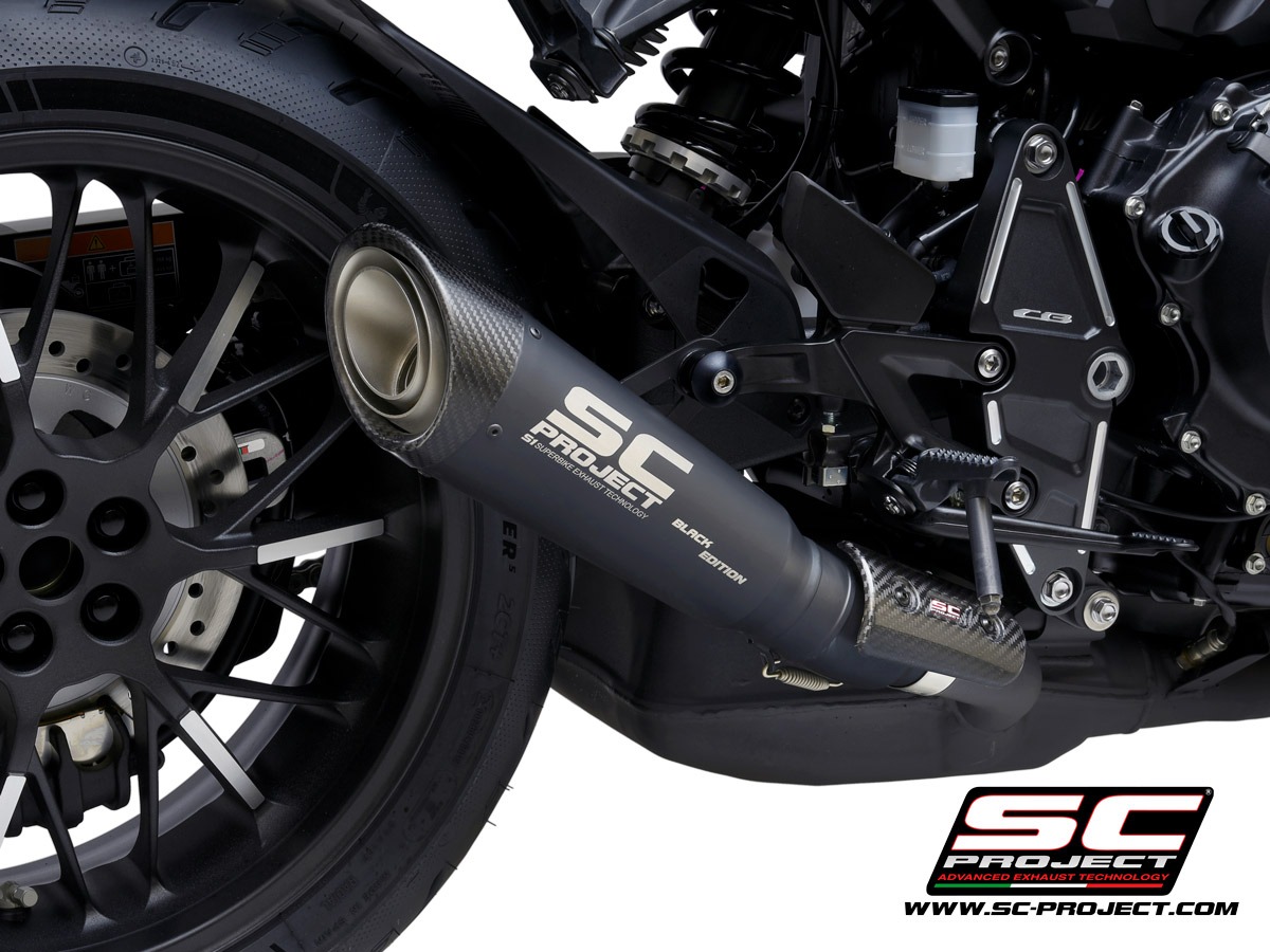 Honda_CB1000R_my2021_S1-BlackEdition_Dettaglio.jpg