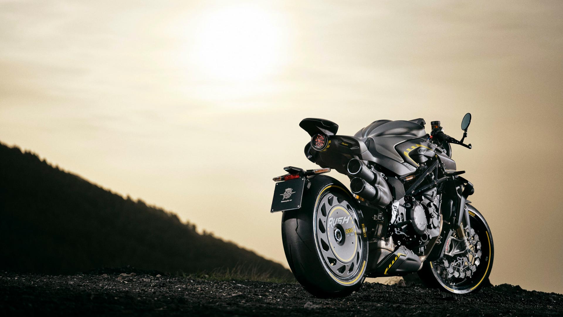 MV-Agusta-RUSH-1920x1080px_web_002.jpg