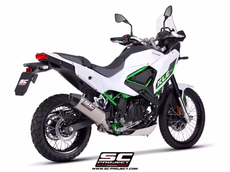 Kawasaki_KLE500_2026_SlipOn_Euro5Plus_MX_Titanium_High_01-3-4Rear