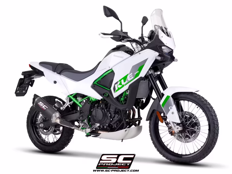 Kawasaki_KLE500_2026_SlipOn_Euro5Plus_SC1X_Carbon_High_03-3-4Front