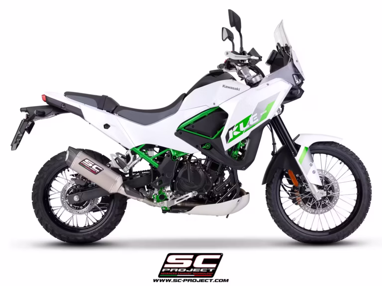 Kawasaki_KLE500_2026_SlipOn_Euro5Plus_SC1X_Titanium_High_02-Side