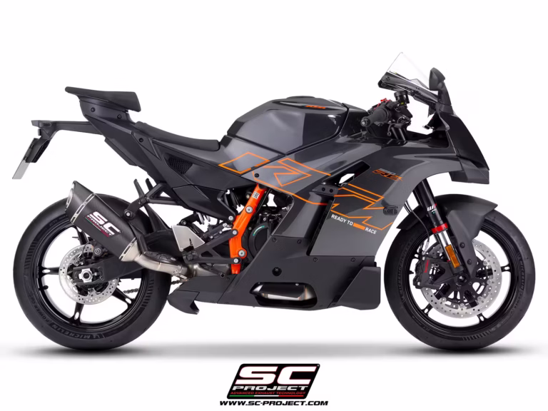 KTM_990 RC R_2026_SlipOn_Euro5Plus_SC1R_Carbon_02-Side