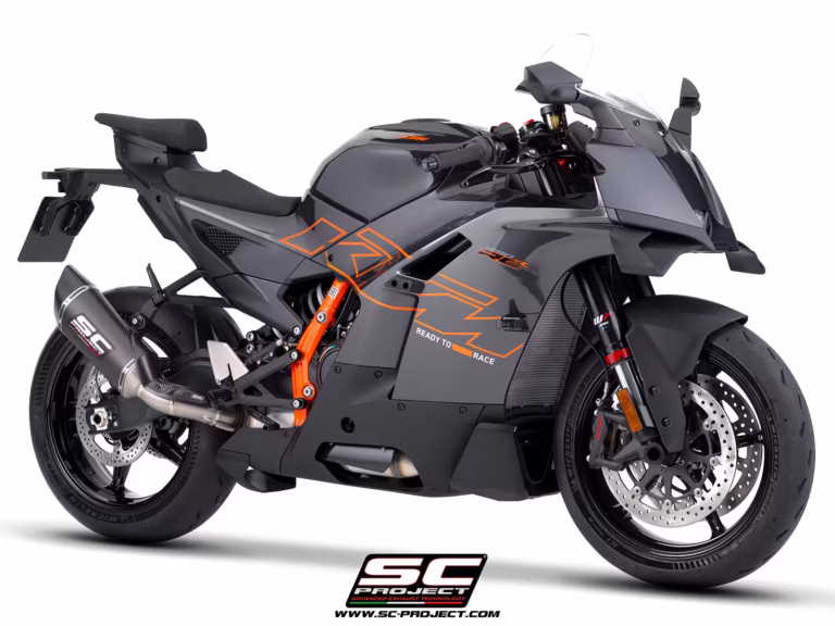 KTM_990 RC R_2026_SlipOn_Euro5Plus_SC1R_Carbon_03-3-4Front